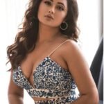 Television-actress-Rashami-desai-latest-hot-photosRashami-desai-latest-exposing-cleavage-photos-77885