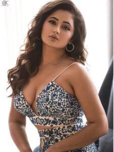 Television-actress-Rashami-desai-latest-hot-photosRashami-desai-latest-exposing-cleavage-photos-77885